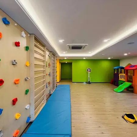 R&F Princess Cove Superior Homestay Nearby Ciq By Han Lin Sojourn Johor Bahru Exterior photo