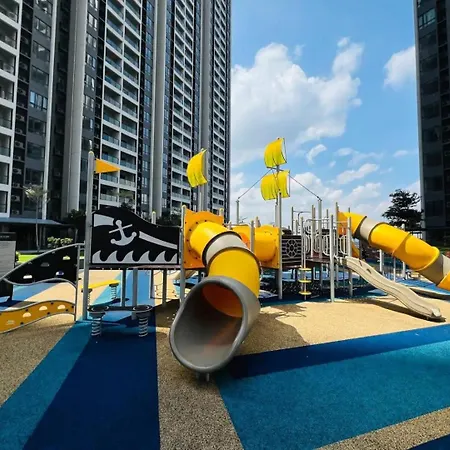 R&F Princess Cove Superior Homestay Nearby Ciq By Han Lin Sojourn Johor Bahru Exterior photo