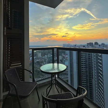 R&F Princess Cove Superior Homestay Nearby Ciq By Han Lin Sojourn Johor Bahru Exterior photo