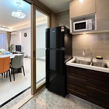 R&F Princess Cove Superior Homestay Nearby Ciq By Han Lin Sojourn Johor Bahru Exterior photo