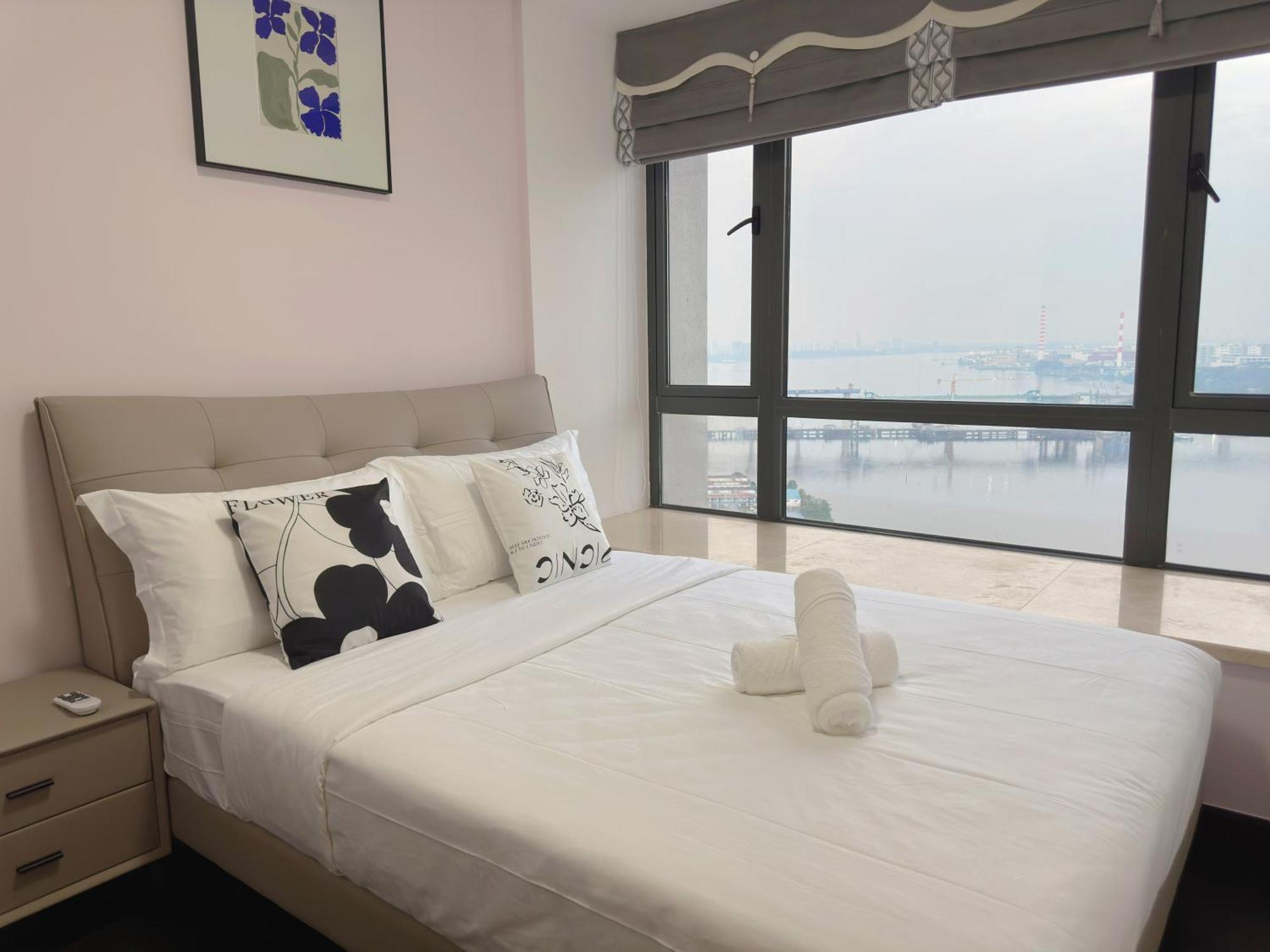 R&f Princess Cove Superior Nearby Ciq By Lin Sojourn Apartment