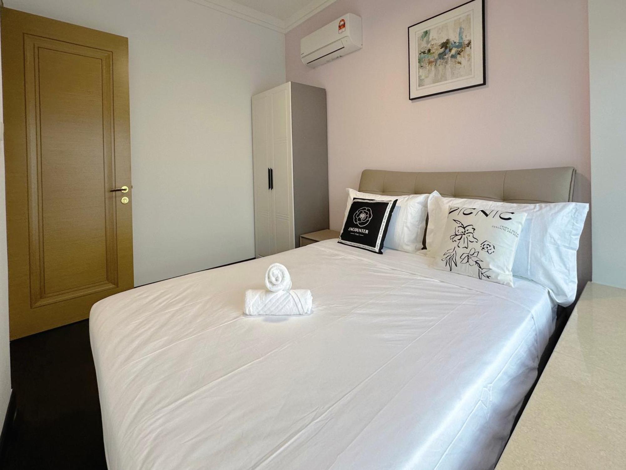 R&f Princess Cove Superior Nearby Ciq By Lin Sojourn Apartment *