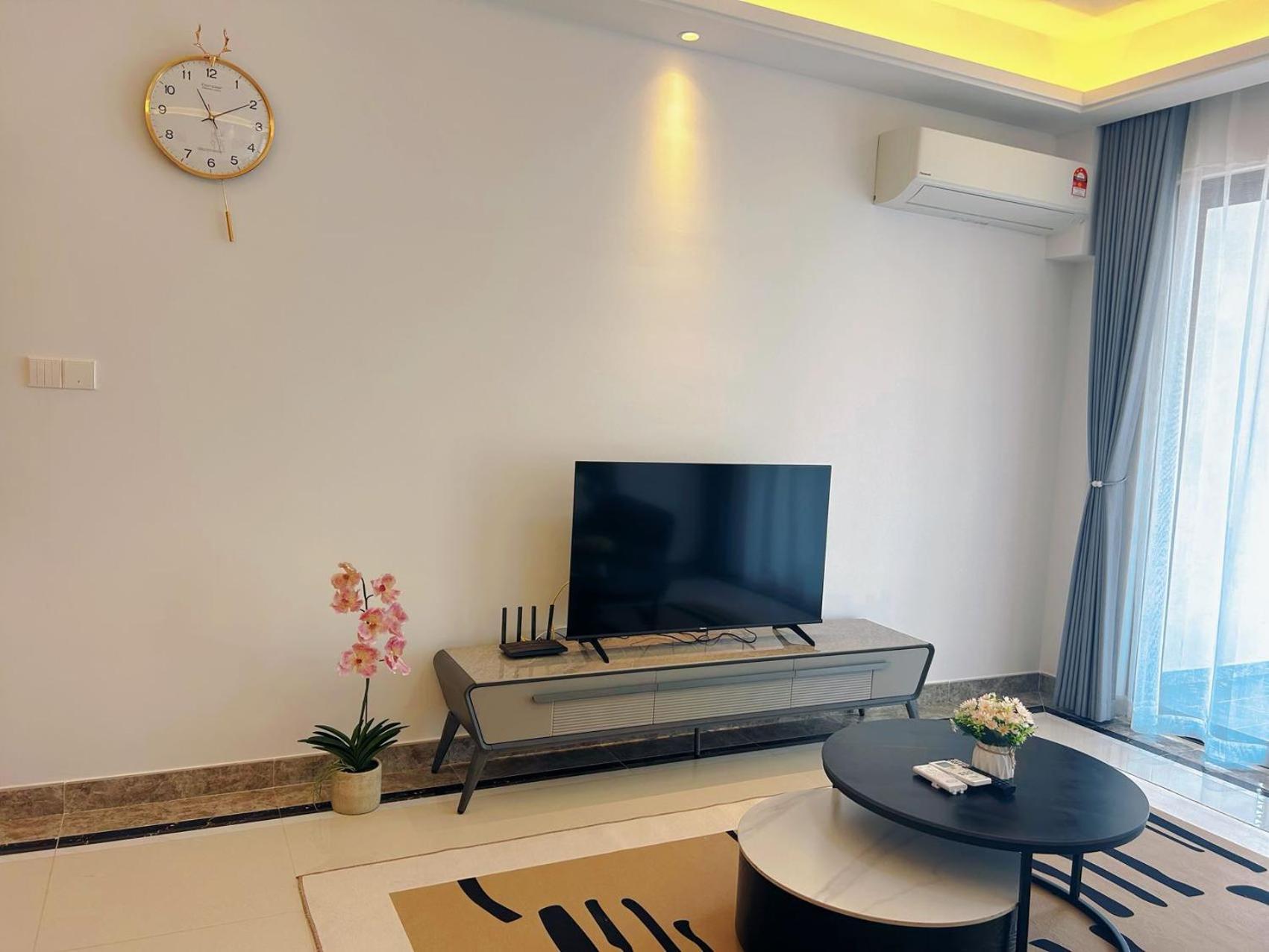 Apartment R&f Princess Cove Superior Nearby Ciq By Lin Sojourn *