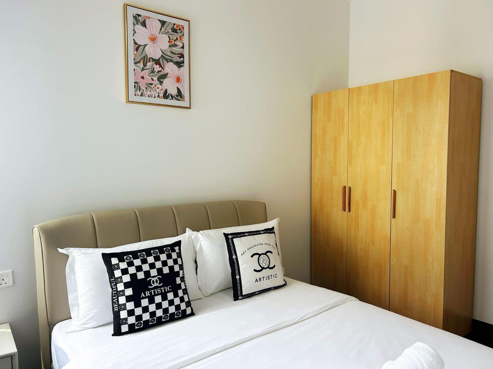 R&f Princess Cove Superior Nearby Ciq By Lin Sojourn Apartment Johor Bahru