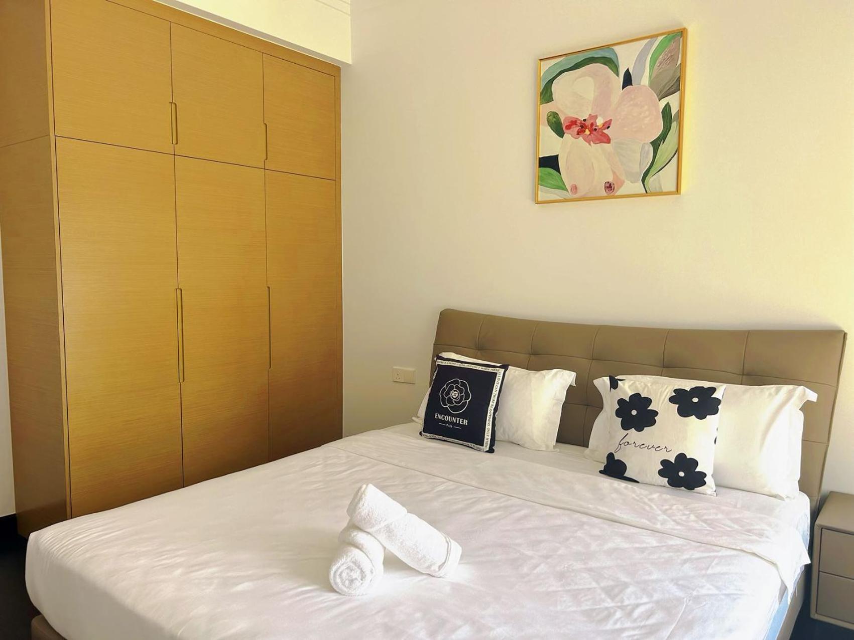 R&f Princess Cove Superior Nearby Ciq By Lin Sojourn Apartment
